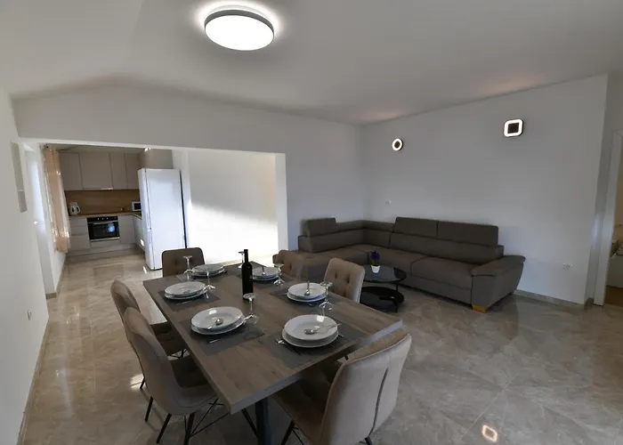 아파트 Ajdukovic 세비드